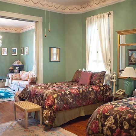 Arbor House Suites Bed And Breakfast 샌안토니오 외부 사진
